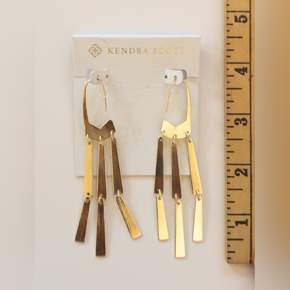 NWT Kendra Scott Mallie Architectural Statement Earrings Yellow Gold Plate - Picture 8 of 9